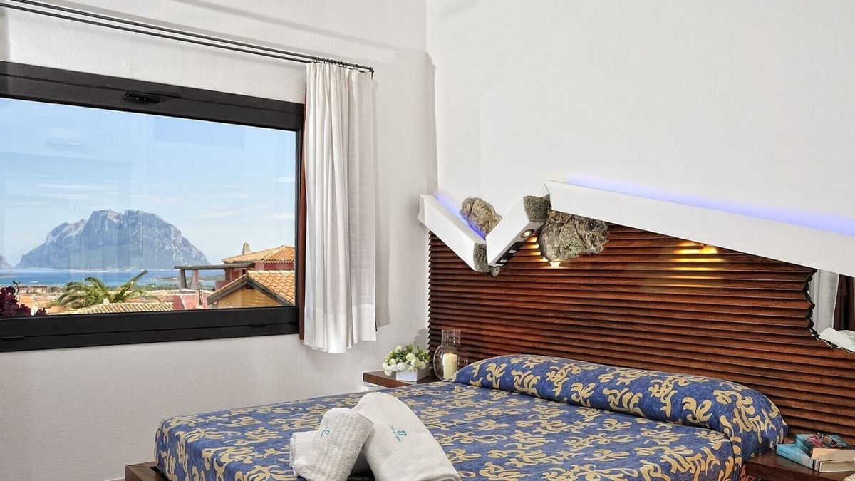 Porto San Paolo Apartment | Holiday apartments L'Ea di Lavru nSEA VIEW 3-rooms apartment-TOP INTERIOR DESIGN