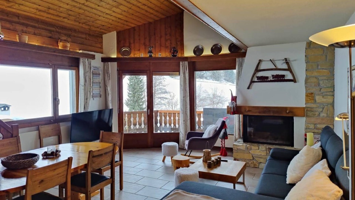 Affeier Apartment | Holiday apartment Obersaxen (all) for 1 - 8 persons with 3 bedrooms - Holiday apartment in one or mu
