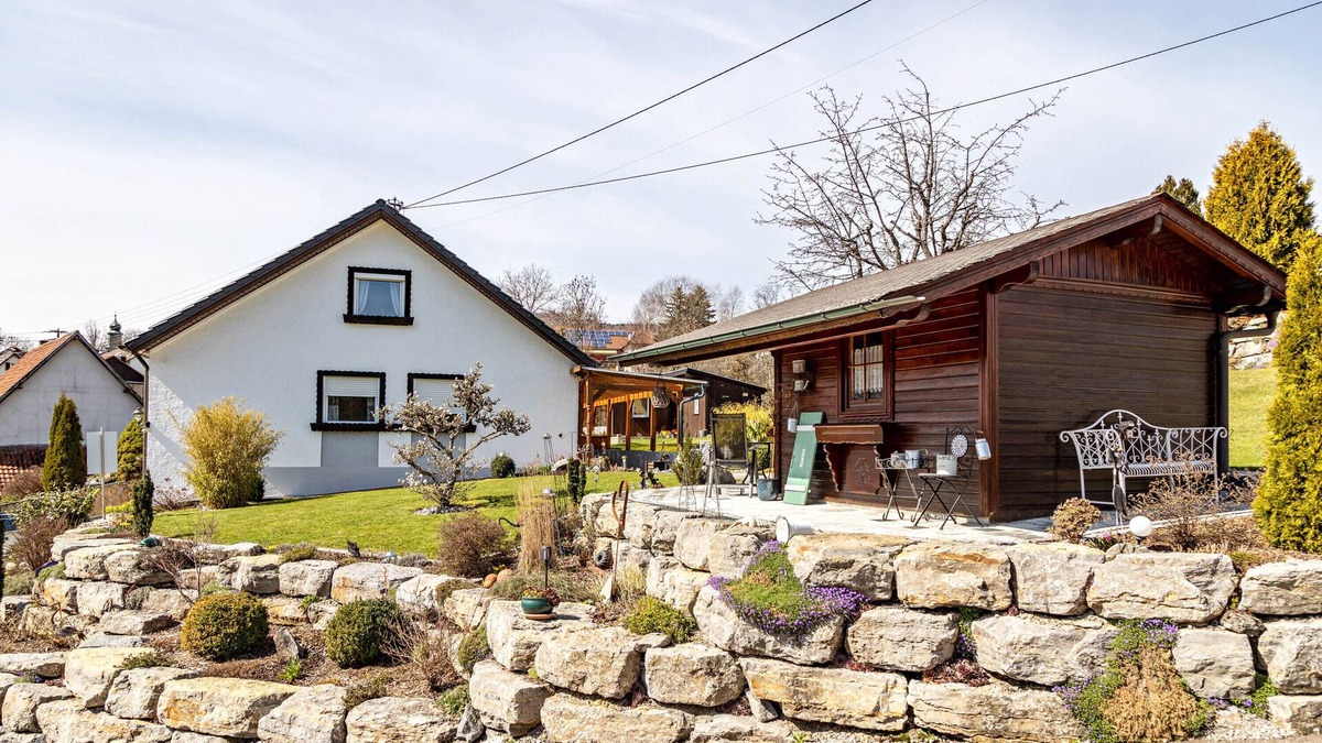 Hausen am Tann Apartment | Holiday Apartment "House Elfi" with Mountain View, Private Terrace & Wi-Fi