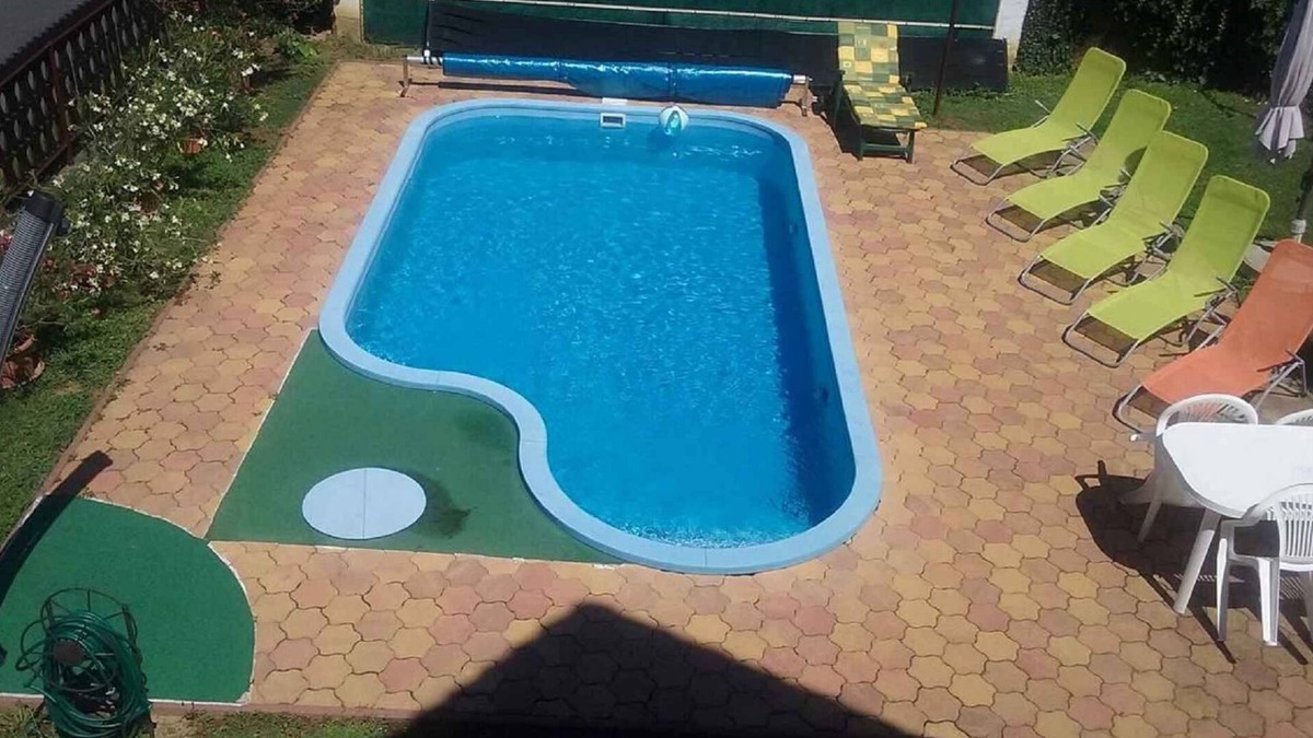 Balatonszarszo Apartment | Holiday apartment with Pool and Internet