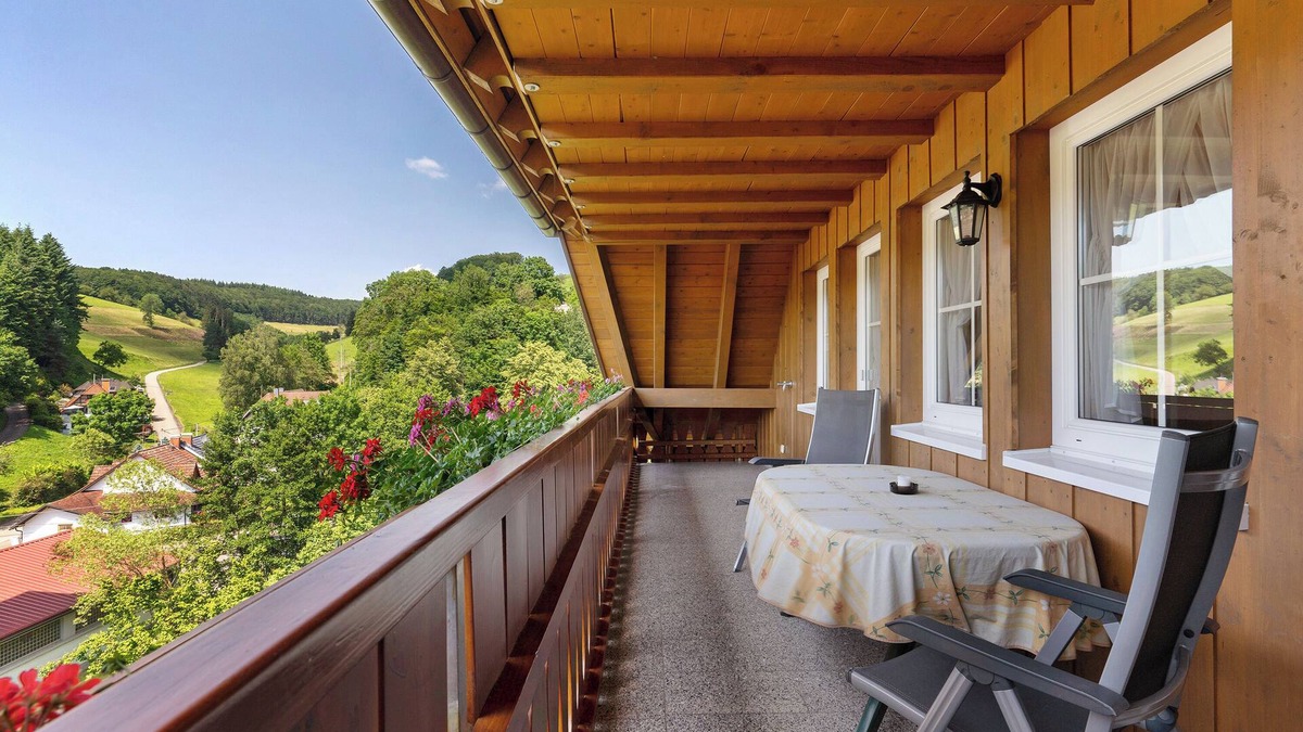 Brettental Apartment | Holiday apartment 2 "Abendsonne", 65sqm, 2 bedrooms, max. 4 people