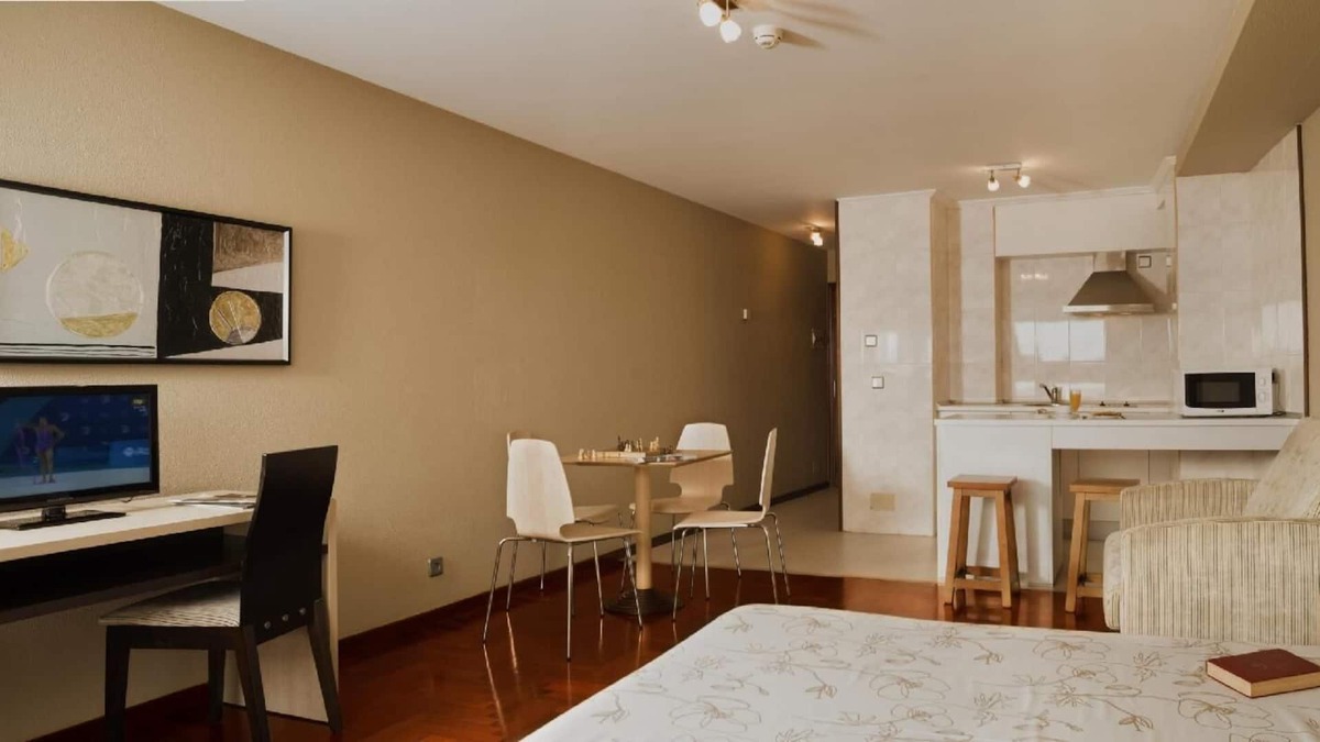 Elvina Apartment | Holiday apartment A Coruña for 1 - 3 persons - Holiday apartment