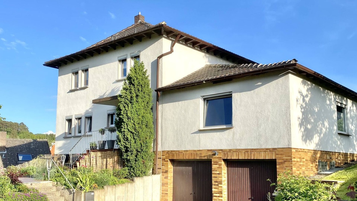 Waldeck Apartment | Holiday Apartment "Alraftsblick" with Wi-Fi & Balcony
