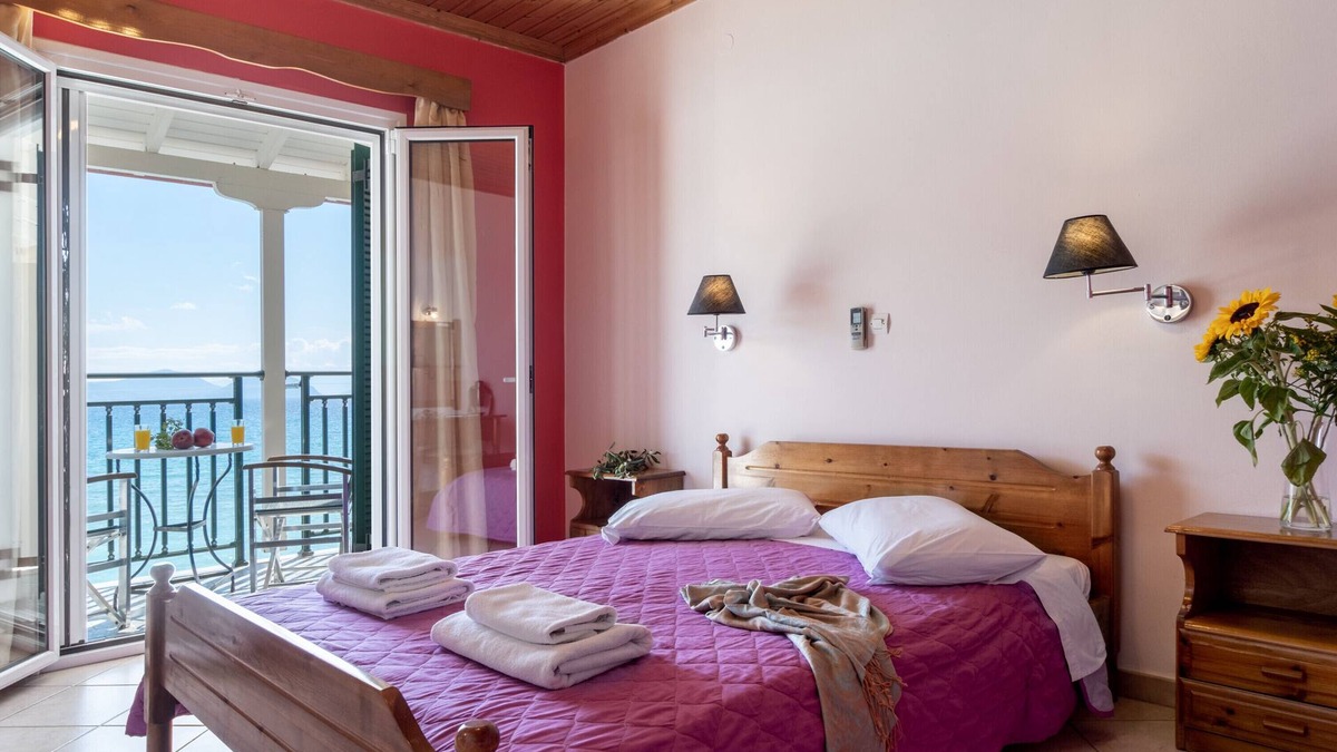 Vassiliki Apartment | Holiday Apartment 'Apostolos Apartment 5' Close to Beach with Sea View & Wi-Fi
