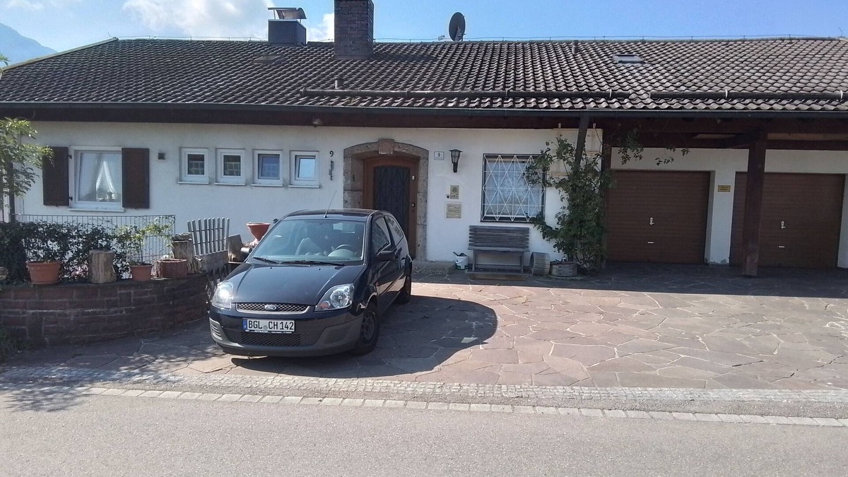 Anger Apartment | Holiday Apartment 'Auszeit' with Mountain View, Shared Garden and Wi-Fi