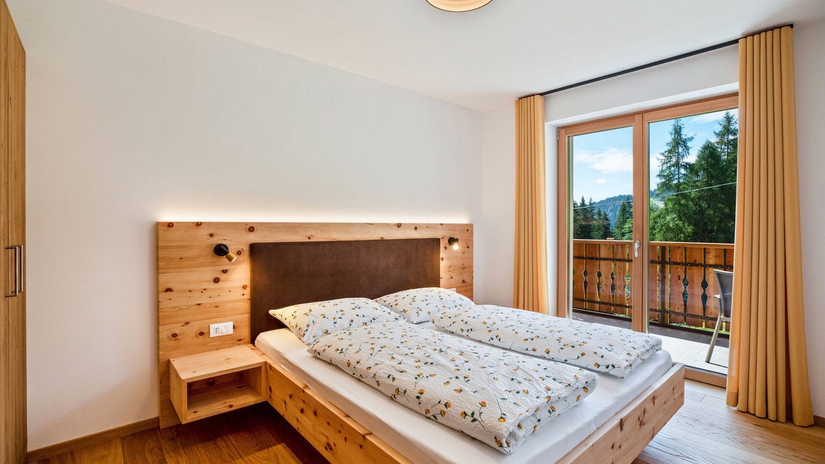 Proves Apartment | Holiday Apartment "Bachwiesl Hof Apt Gonn" with Mountain View, Balcony & Wi-Fi