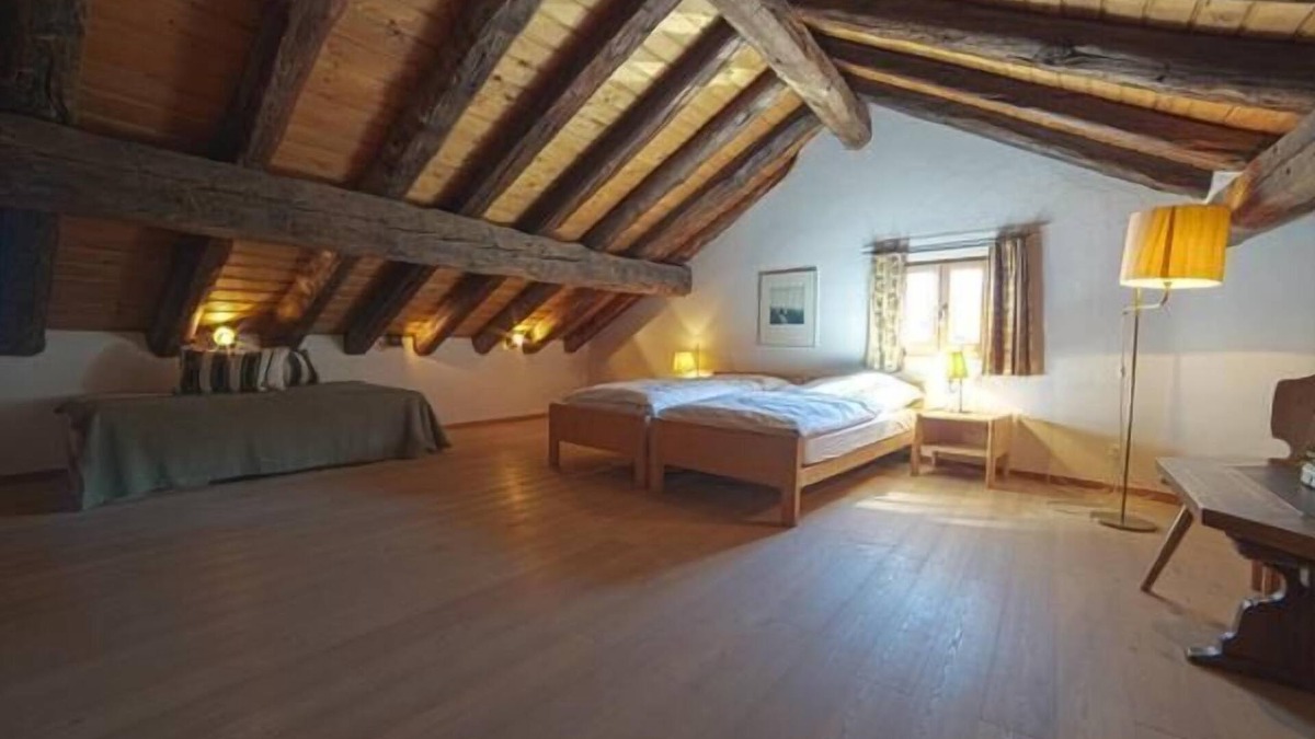 Bever Apartment | Holiday apartment Bever for 4 persons with 1 bedroom - Historical building