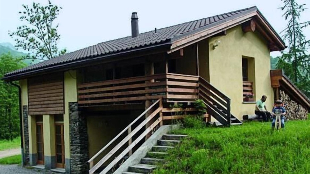 Cademario Apartment | Holiday apartment Breno for 4 - 5 persons with 2 bedrooms - Holiday apartment