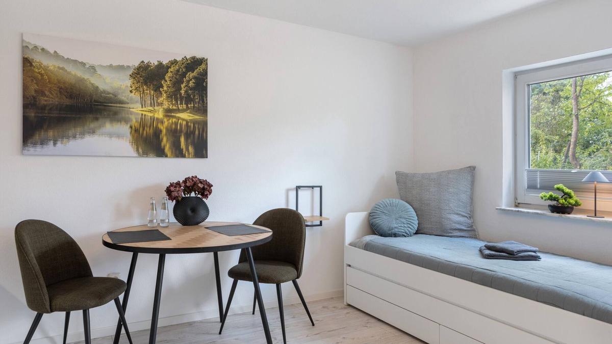 Petersberg Apartment | Holiday Apartment 'Central Quiet Ideal Perfect' with Wi-Fi