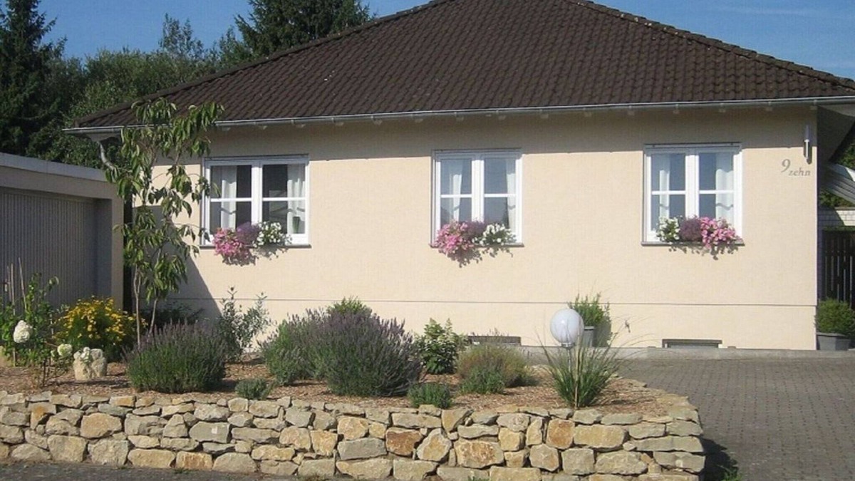 Quierschied Apartment | Holiday apartment by the forest