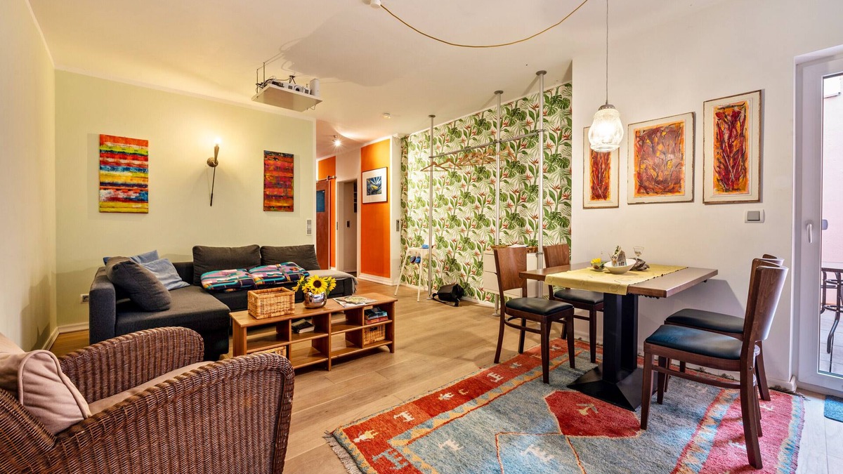 Steintor Apartment | Holiday Apartment 'Deichkind Viertel Suite' with Terrace & Wi-Fi