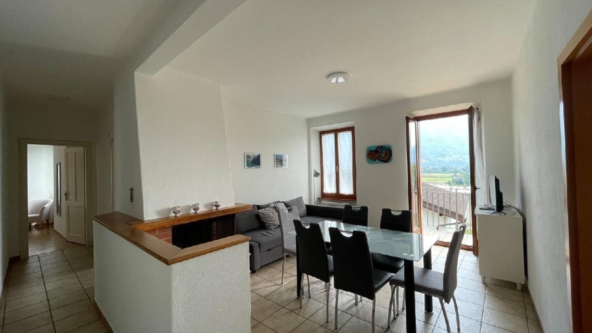 Gordola Apartment | Holiday apartment Gordola for 1 - 5 persons with 3 bedrooms - Holiday apartment