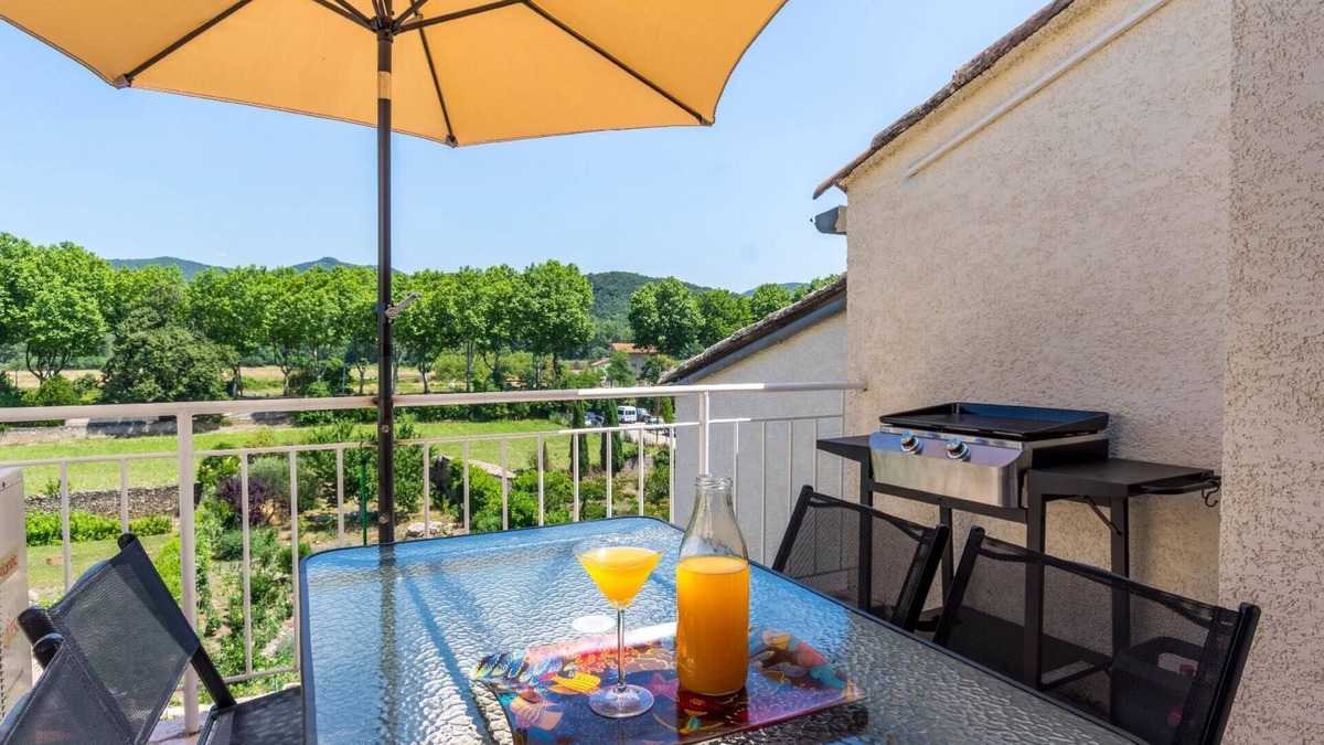 Herepian Apartment | Holiday apartment Hérépian for 1 - 6 persons with 2 bedrooms - Row house