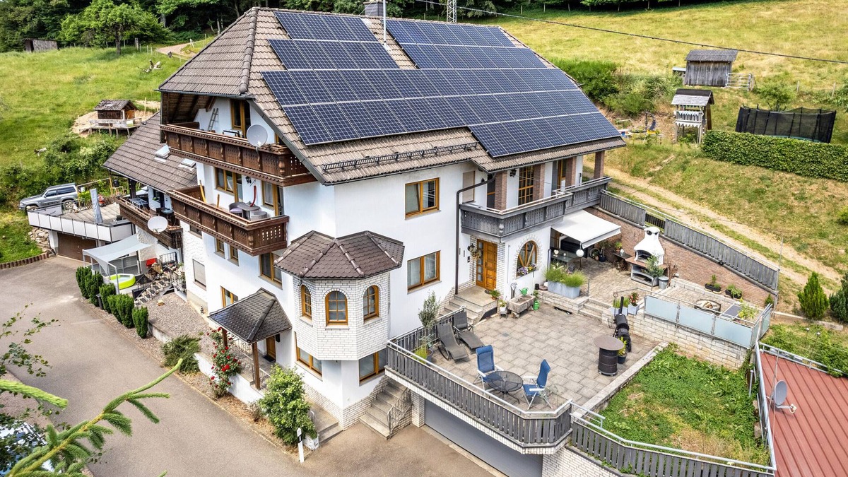 Biederbach Apartment | Holiday Apartment "Haus Weber" with Mountain View, Shared Terrace & Wi-Fi