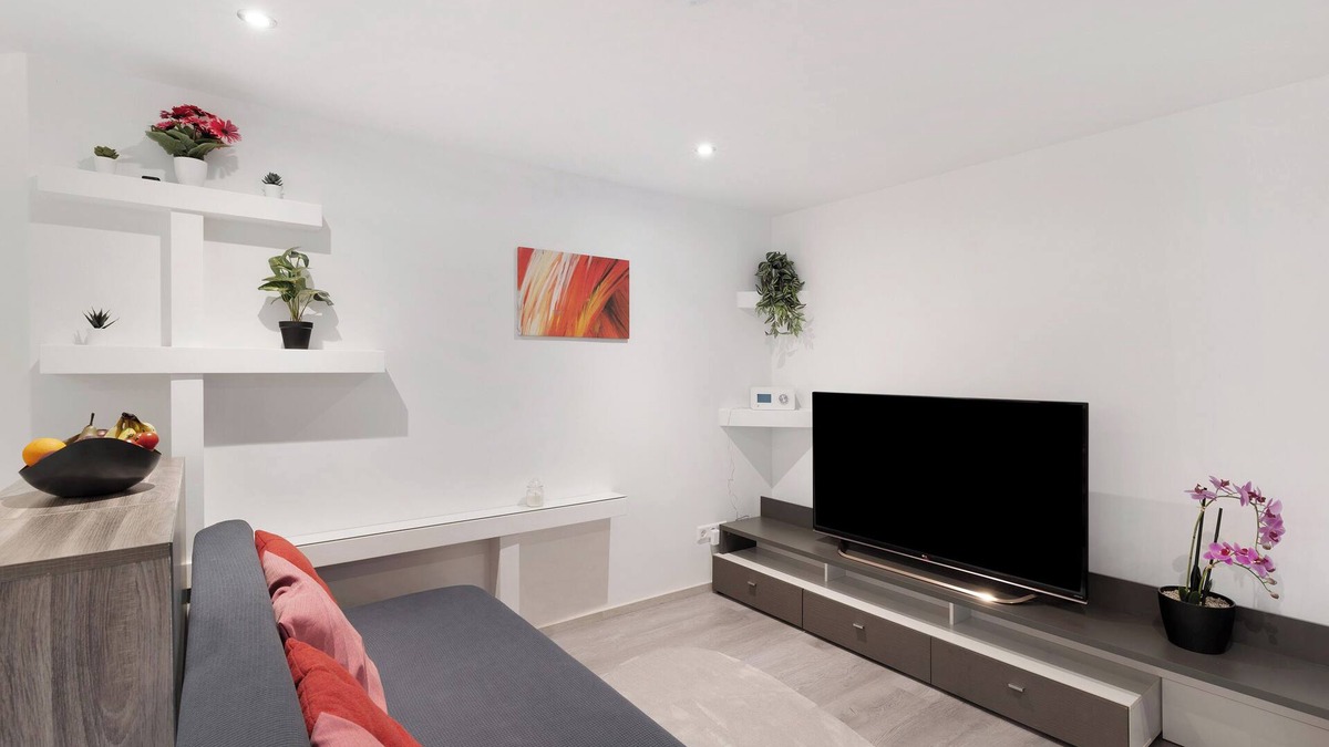 Otigheim Apartment | Holiday Apartment 'High-Quality Holiday Apartment Ötigheim' with Shared Garden, Wi-Fi and Air Conditioning