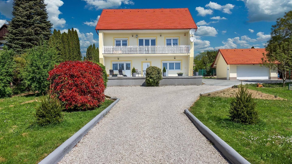 Cserszegtomaj House | Holiday apartment Cserszegtomaj for 1 - 4 persons with 2 bedrooms - Holiday house