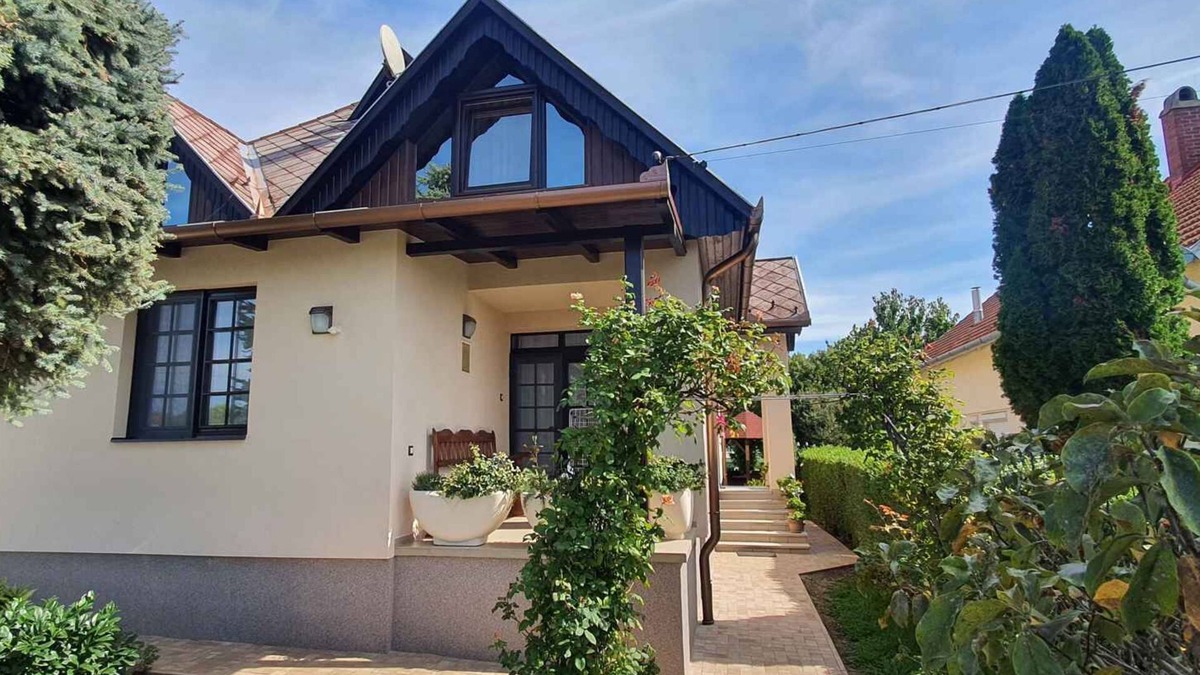 Keszthely Apartment | Holiday apartment in a quiet area