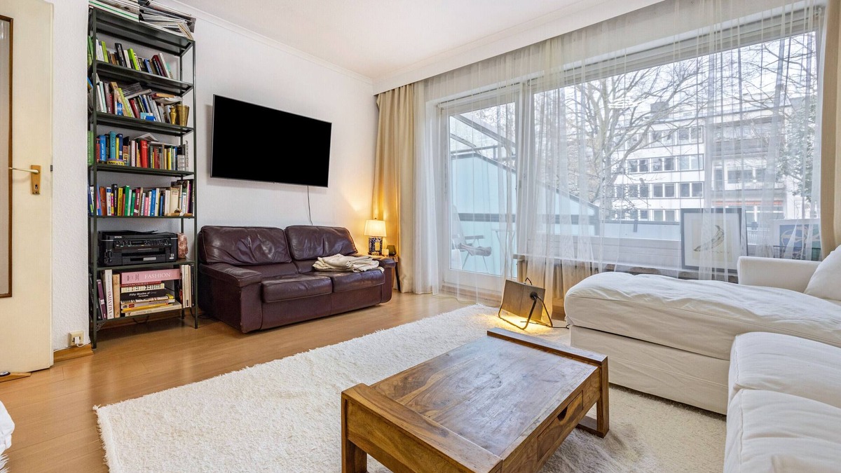 Rotherbaum Apartment | Holiday Apartment "In Pöseldorf" with Balcony & Wi-Fi