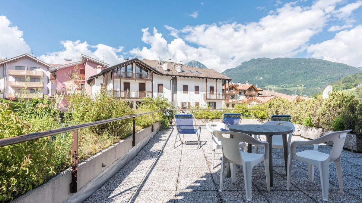 Ponte Arche Apartment | Holiday Apartment "Residence Comano Girasole 1" with Balcony and Wi-Fi