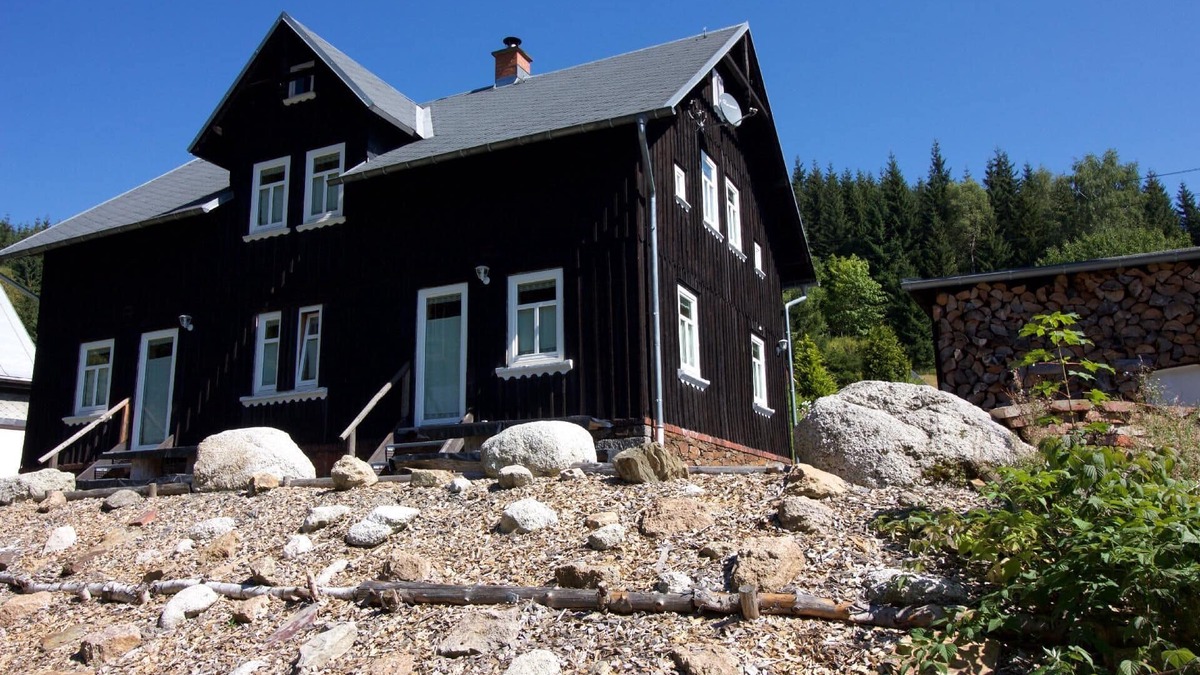 Klingenthal Apartment | Holiday apartment Klingenthal for 1 - 6 persons with 3 bedrooms - Holiday apartment