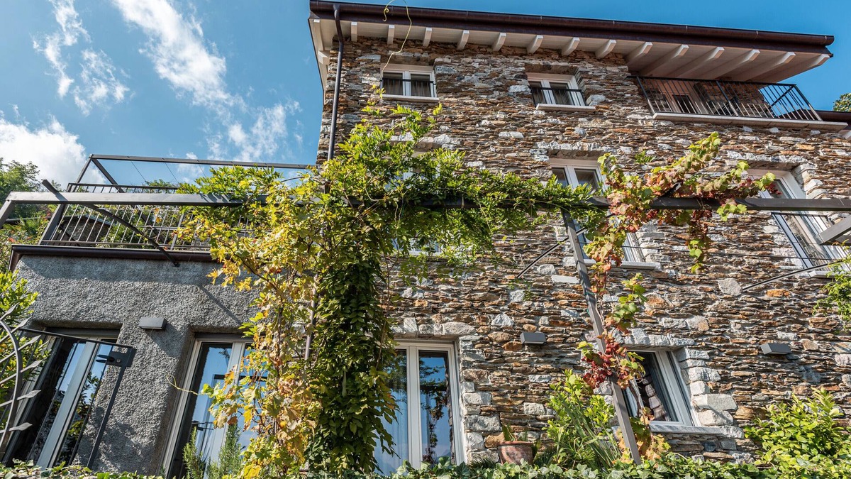 Santa Maria - Rezzonico Cottage | Holiday Apartment "Lifestyle Landhaus" with Wi-Fi