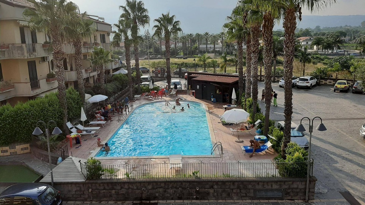 Fondachello Apartment | Holiday apartment Mascali for 1 - 5 persons with 1 bedroom - Row house