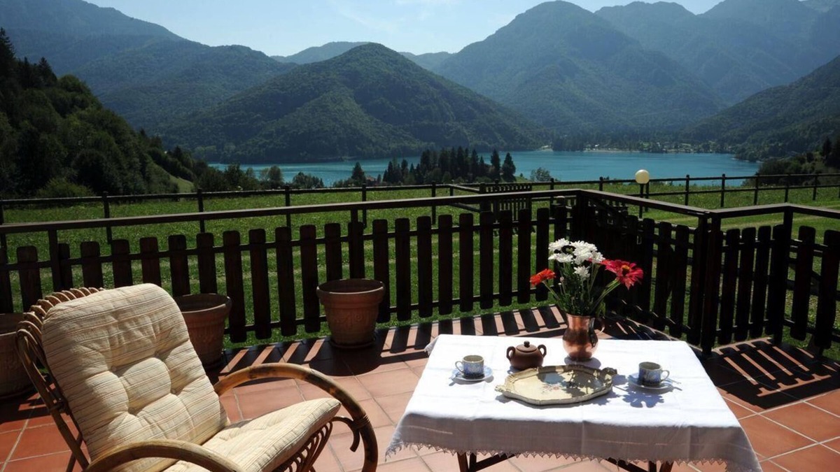 Mezzolago Apartment | Holiday apartment Mezzolago for 1 - 5 persons with 2 bedrooms - Holiday apartment in one or multi-fa