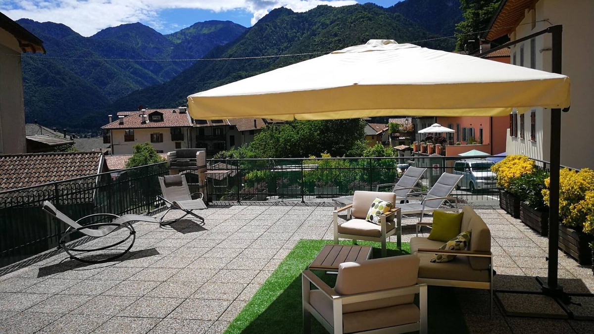 Mezzolago House | Holiday apartment Mezzolago for 1 - 6 persons with 2 bedrooms - Holiday house