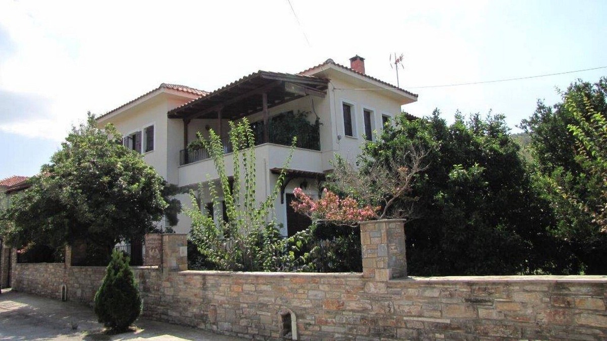 Kali Vrysi Apartment | Holiday apartment Millina for 1 - 9 persons with 4 bedrooms - Holiday apartment