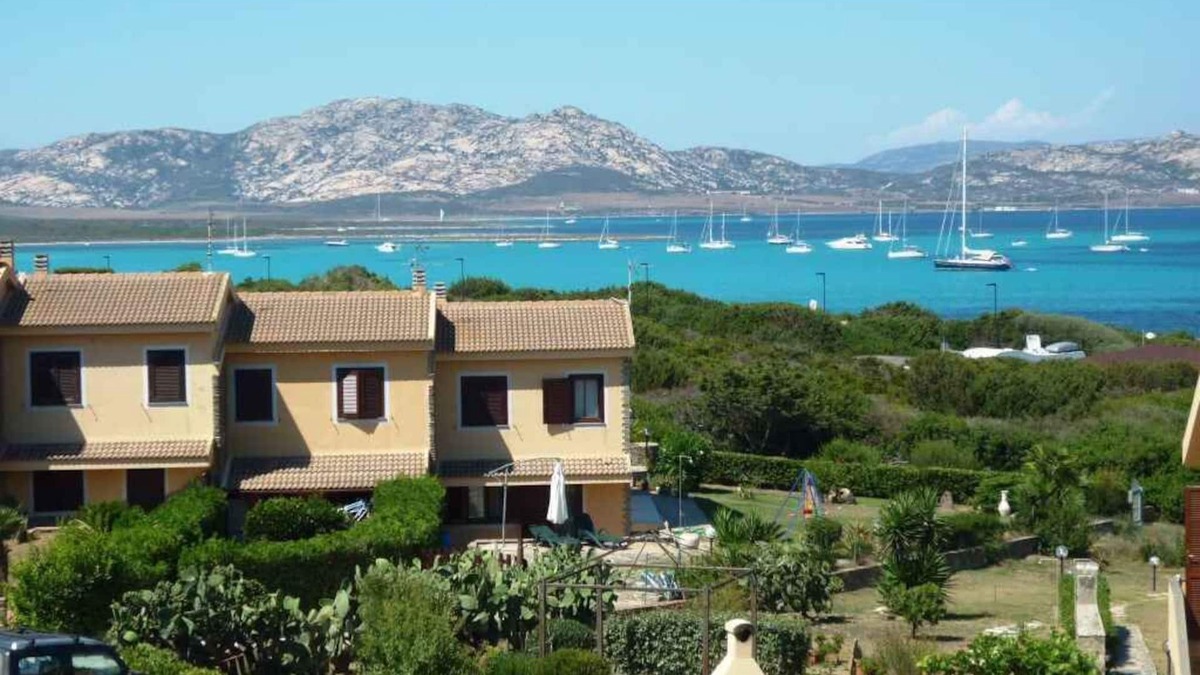 Palmadula Apartment | Holiday apartment mit Balkon und Meerblick