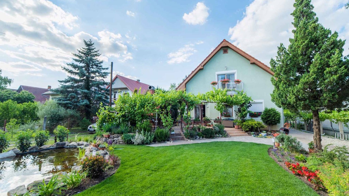 Keszthely Apartment | Holiday apartment only 200 m from the beach