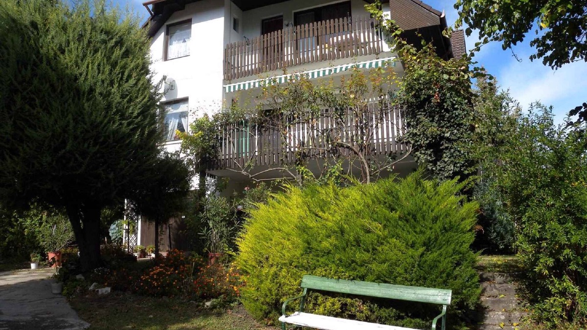 Fonyod Apartment | Holiday apartment only 200 m from the beach
