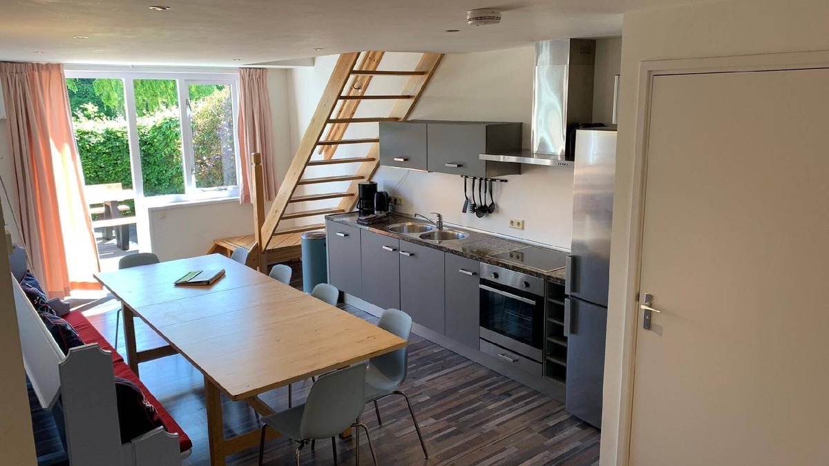 Pieterburen Apartment | Holiday apartment Pieterburen for 1 - 10 persons with 5 bedrooms - Holiday apartment in one or multi