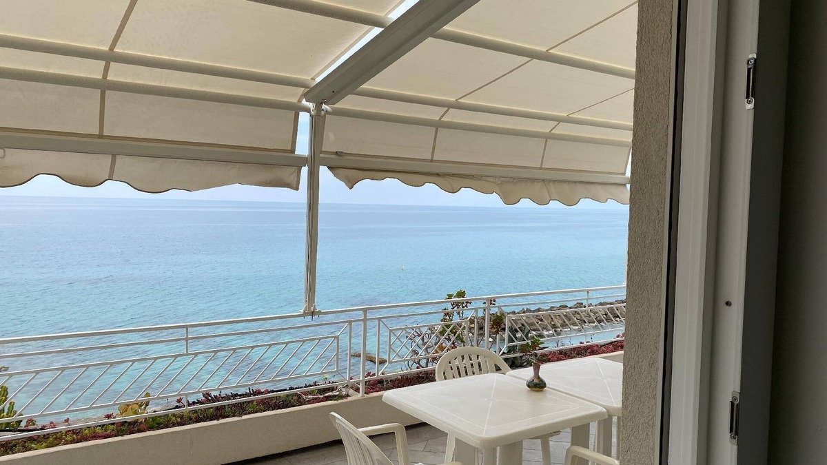 Pizzo Apartment | Holiday apartment Pizzo for 1 - 6 persons with 3 bedrooms - Twin house