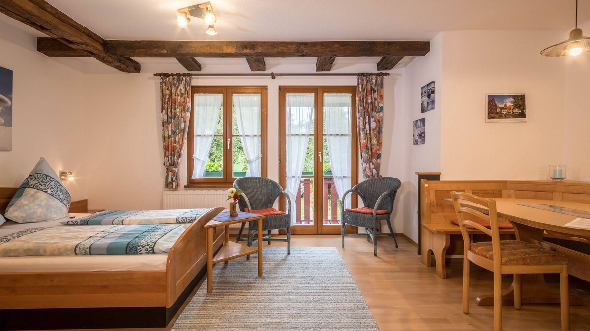 Owingen Apartment | Holiday Apartment "Risthof 4" Balcony, Shared Garden, Sauna and Playground