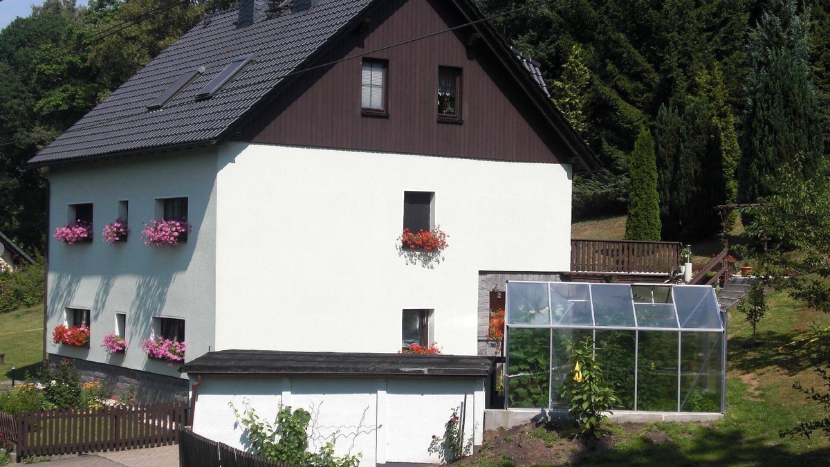 Stollberg/Erzgeb. Apartment | Holiday apartment Stollberg for 1 - 4 persons with 1 bedroom - Holiday apartment in one or multi-fam