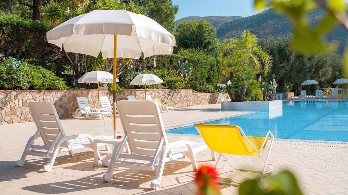 Palinuro Apartment | Holiday apartment surrounded by Mediterranean nature with grill