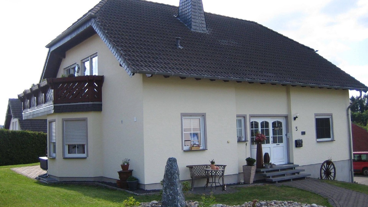 Meiserich House | Holiday apartment Ulmen for 1 - 4 persons with 2 bedrooms - Holiday house