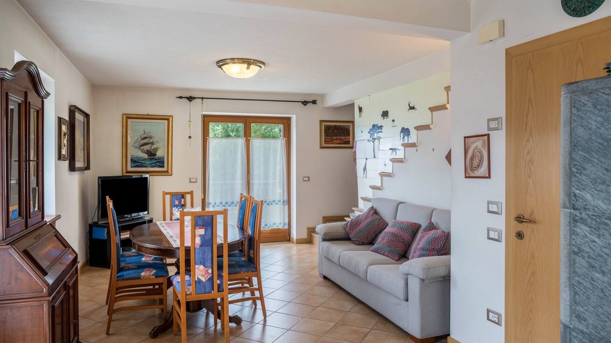 Lamon Apartment | Holiday Apartment "Villa Fiore" with Mountain View, 2 Private Terraces & Wi-Fi