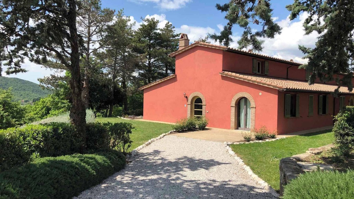Sarteano Apartment | Holiday apartment with terrace, air conditioning and internet