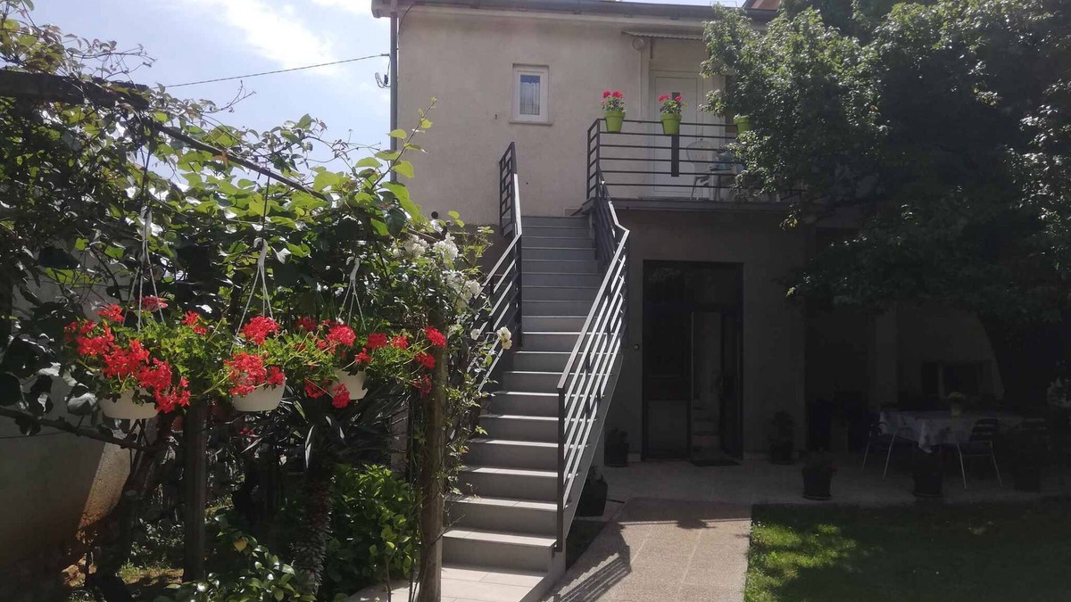 Opric Apartment | Holiday apartment with air conditioning