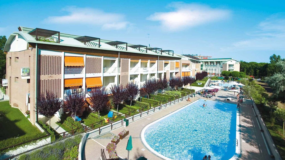 Bibione Pineda Apartment | Holiday apartment with small private garden