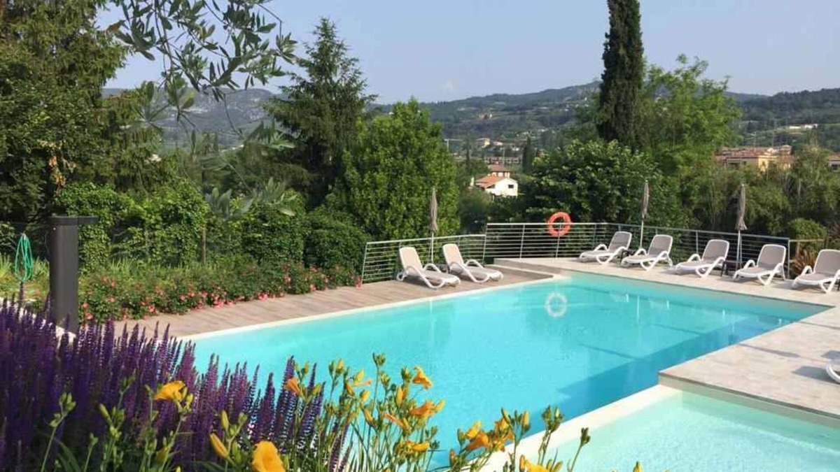 Garda Apartment | Holiday apartment with parking and swimming pool