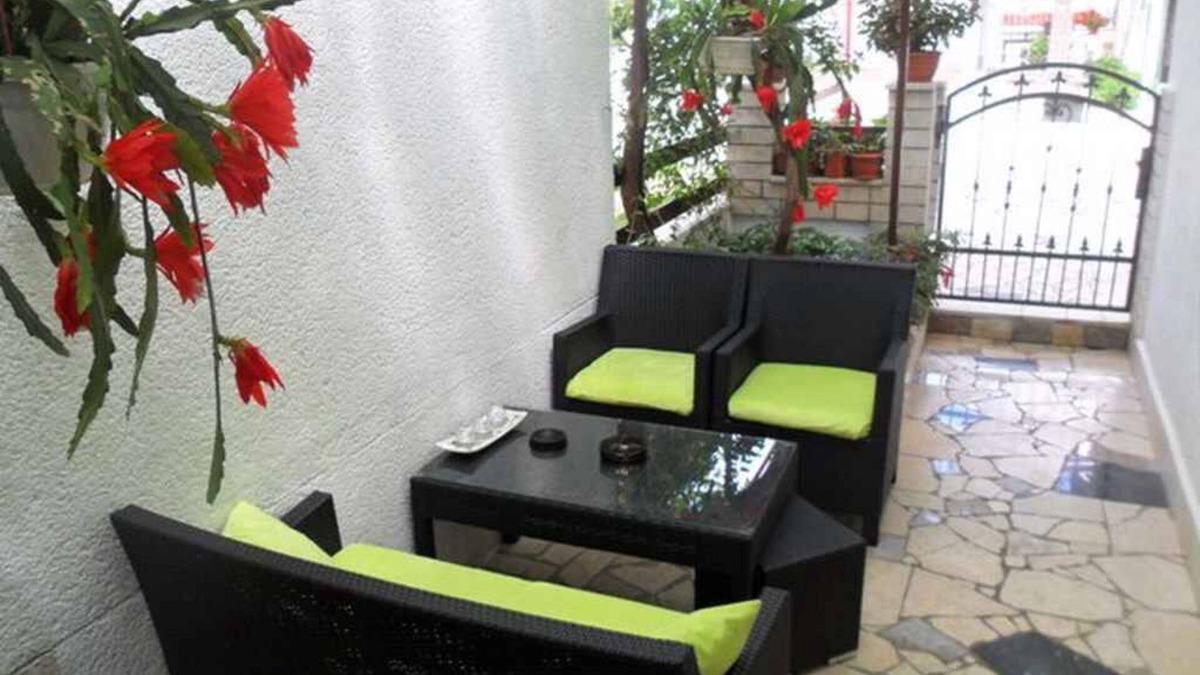Brulo Apartment | Holiday apartment with terrace