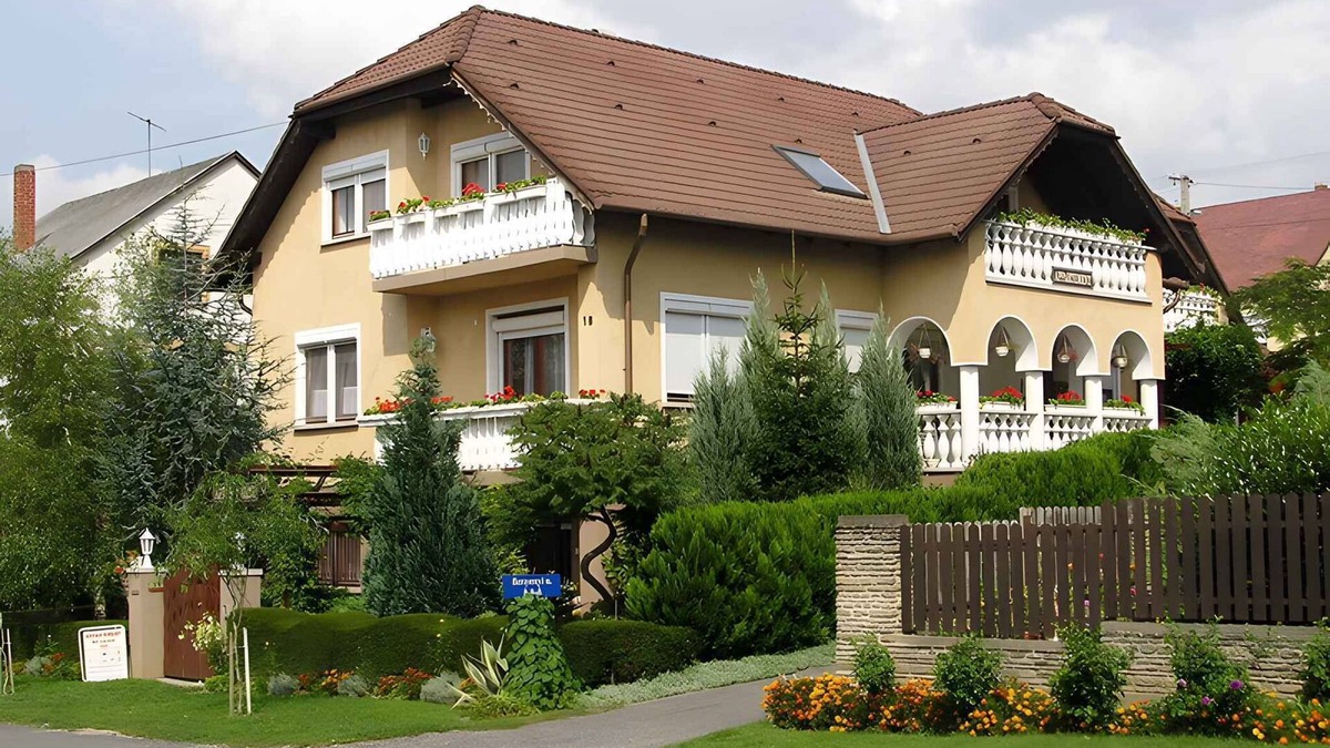 Heviz Apartment | Holiday apartment with terrace, wifi and air conditioning