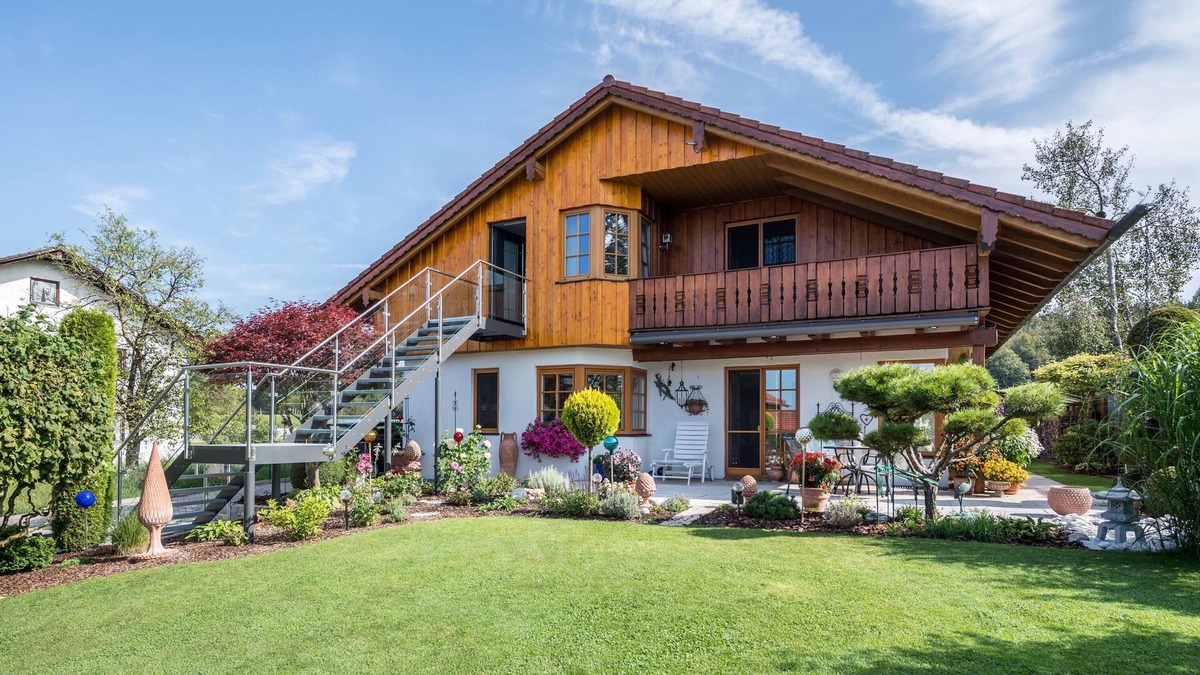Berg Apartment | Holiday Apartment with Wi-Fi & Parking, only for tourist guests