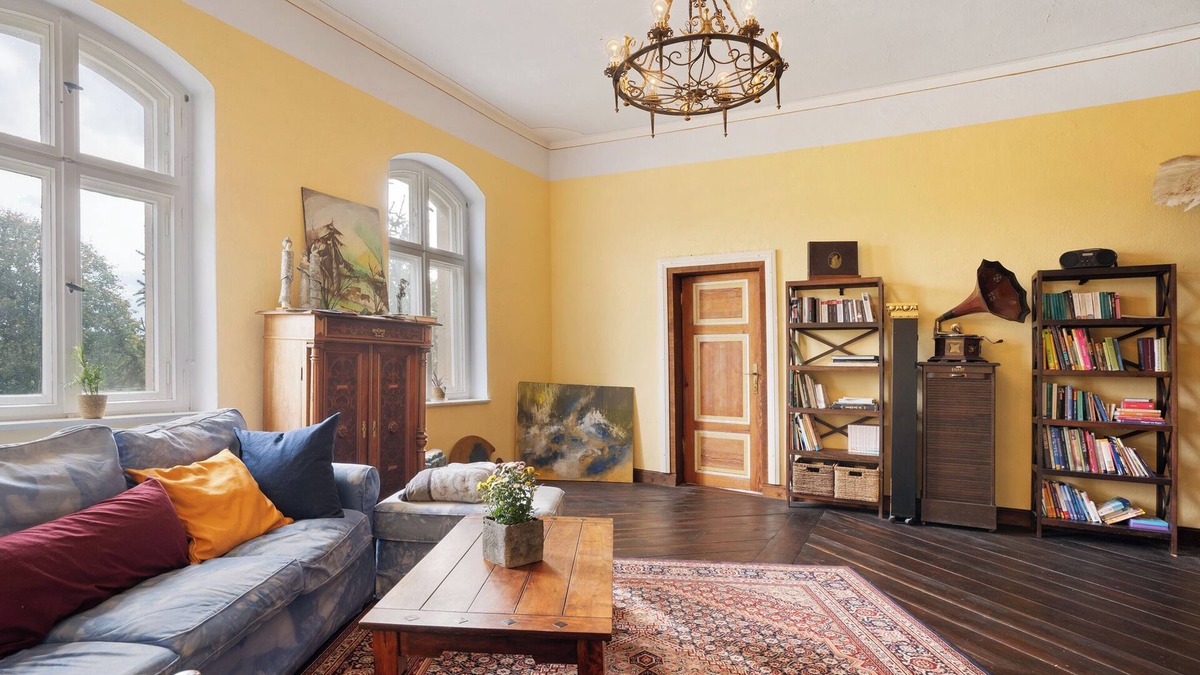Calau Apartment | Holiday Apartment 'Wohnen Im Alten Rittergut' with Private Terrace, Private Garden and Wi-Fi