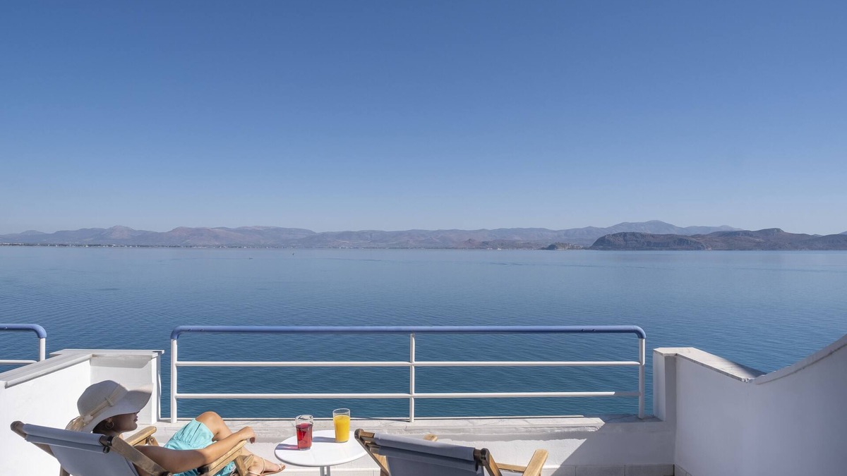 Kiveri Apartment | Holiday beach Studio, Unique sea view balcony, near Nafplio, Mycenae, Epidaurus