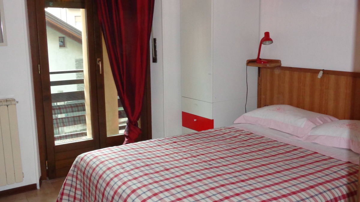 Saint-Vincent Apartment | Holiday cir apartment 0050