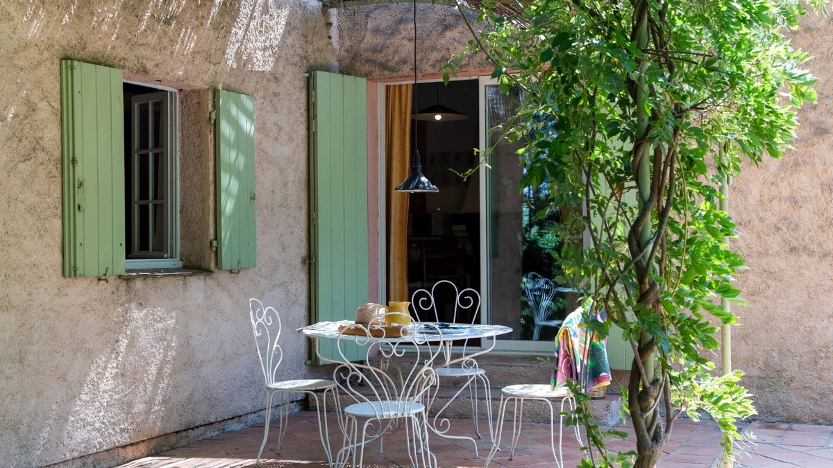 Cogolin Cottage | Holiday cottages in the Gulf of StTropez